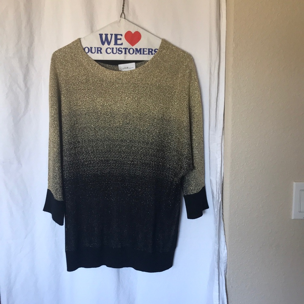 Women’s Gold & Black Top